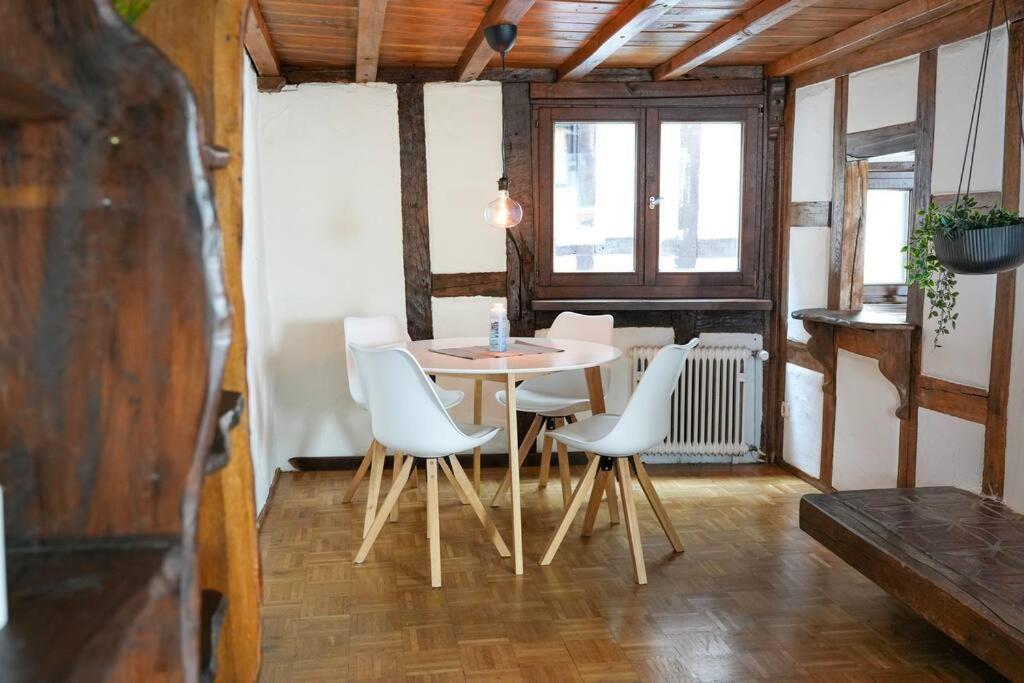 Charmante Fachwerk Wohnung Mit Terrasse In Der Altstadt Koblenz  Exterior foto